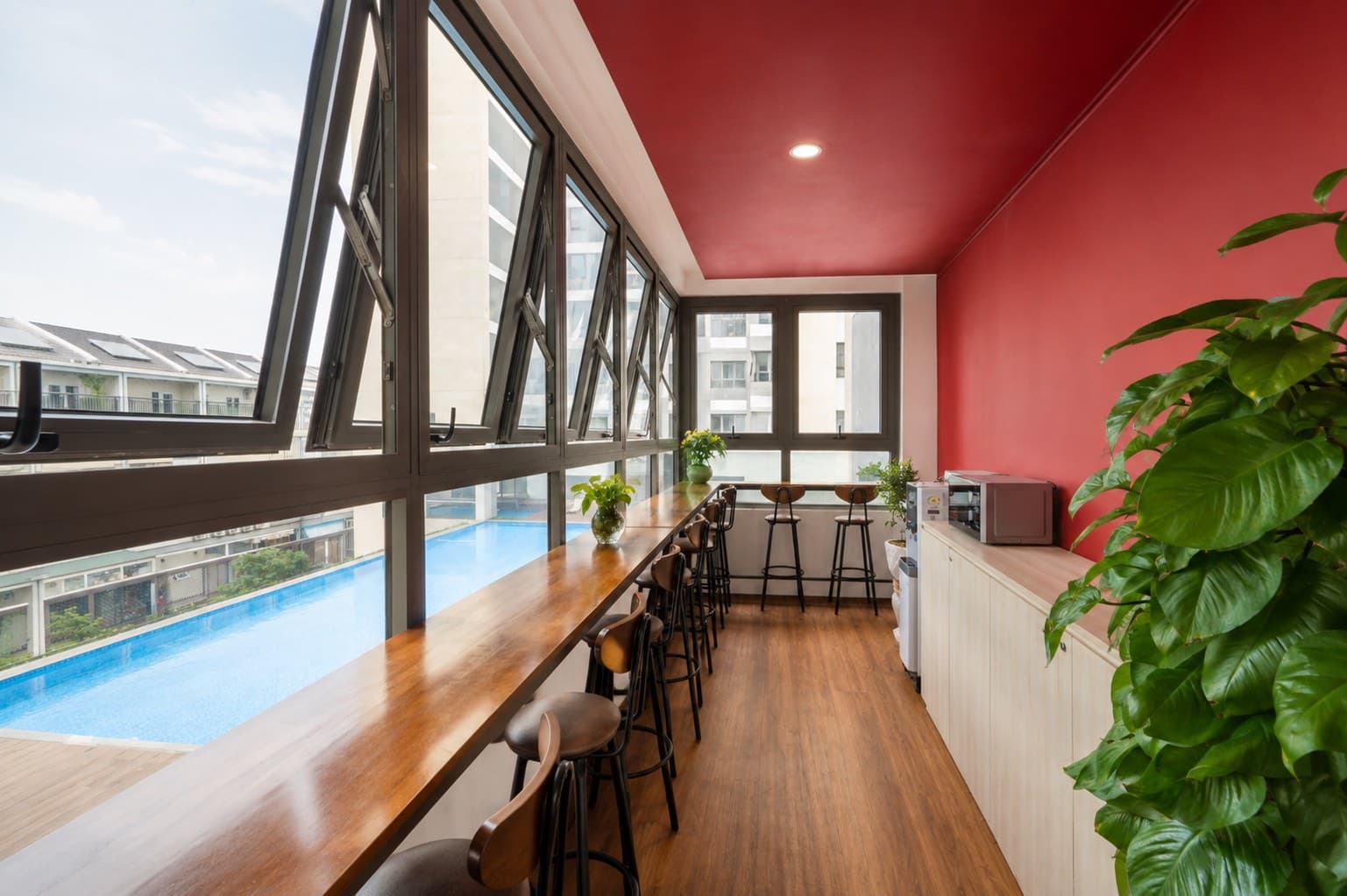 Khu vực Pantry văn phòng Bùi Văn Ba