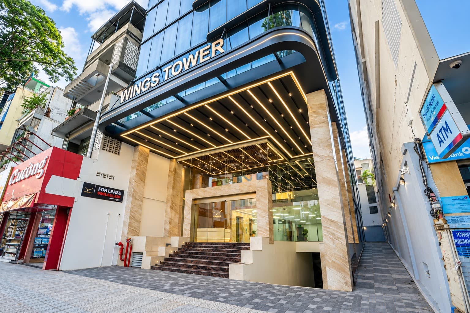 Mặt trước toà nhà Wings Tower, văn phòng 380 Trần Hưng Đạo