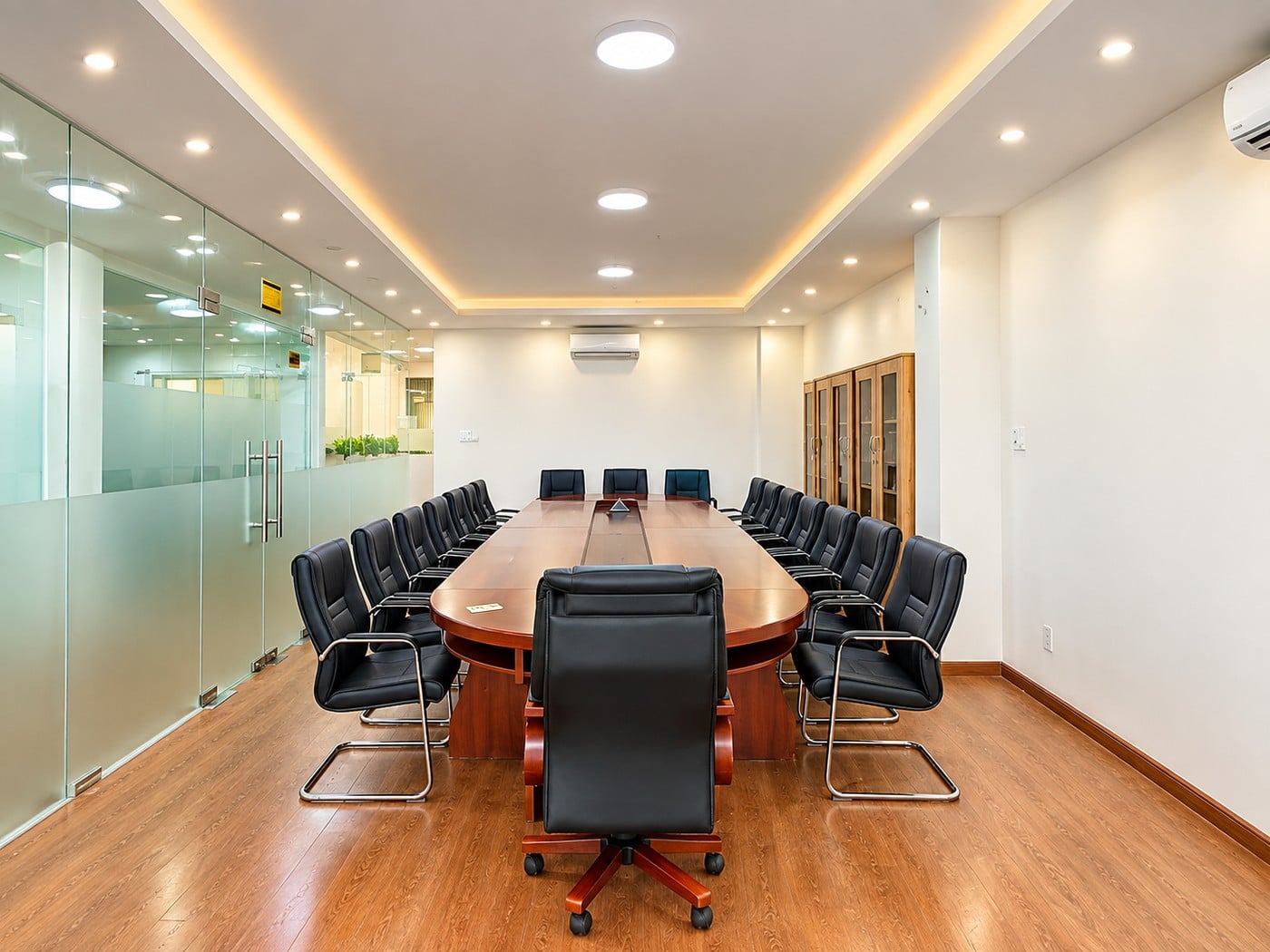 Phòng họp toà nhà văn phòng 254 Trường Chinh