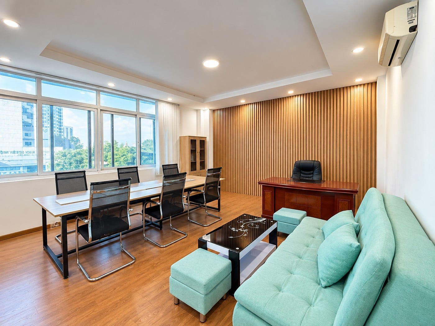 Phòng làm việc toà nhà văn phòng 254 Trường Chinh