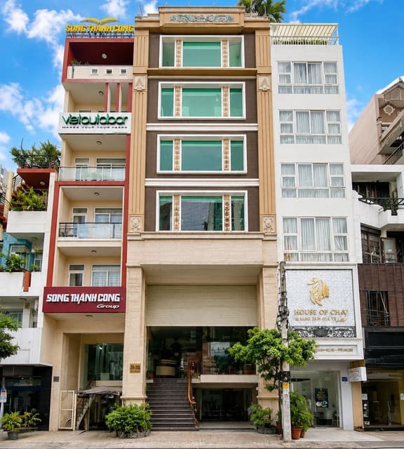 CMT8, Quận 10